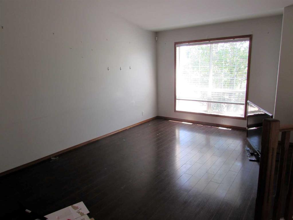 Picture for 5204 Landsdowne Avenue 