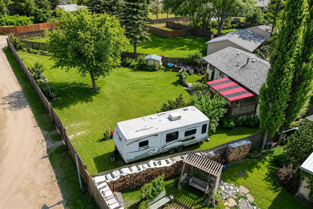 Picture for 5035 58 Street Close 