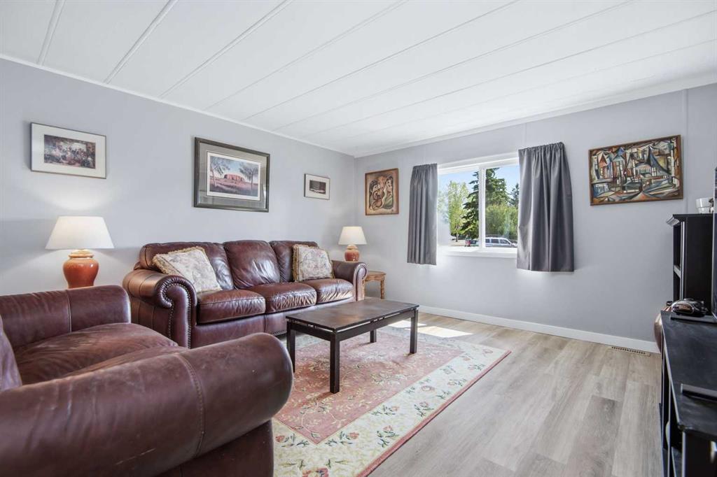 Picture for 46, 5344 76 Street 