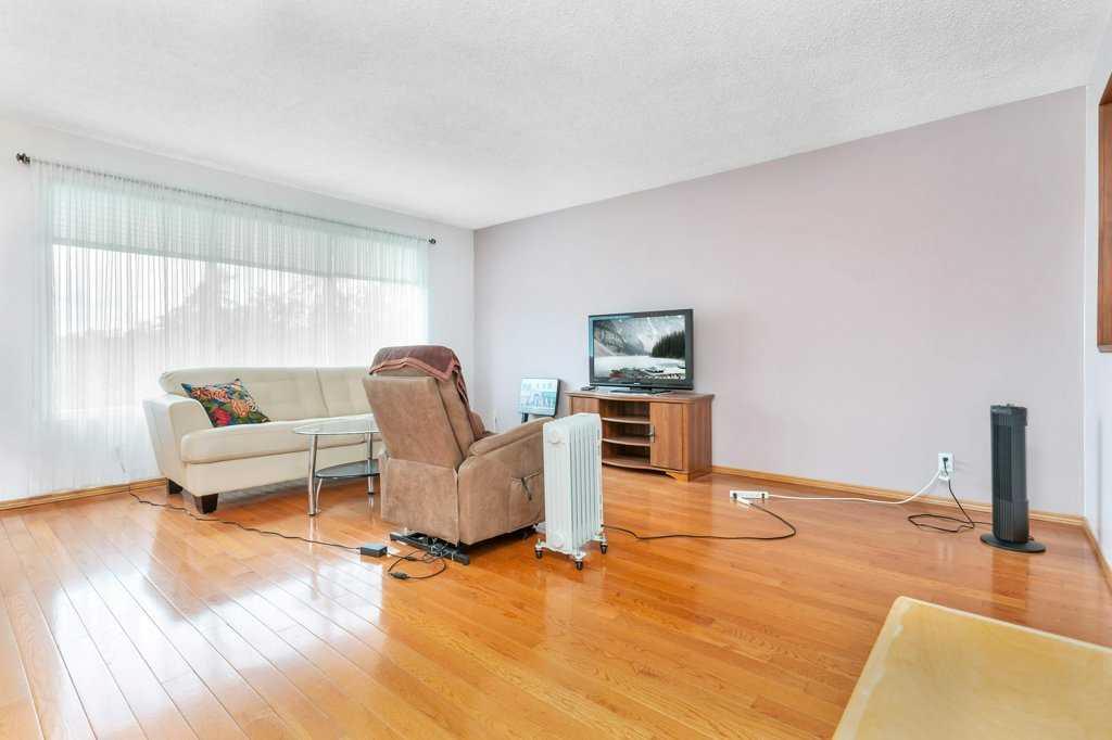 Picture for 6739 59th Avenue 