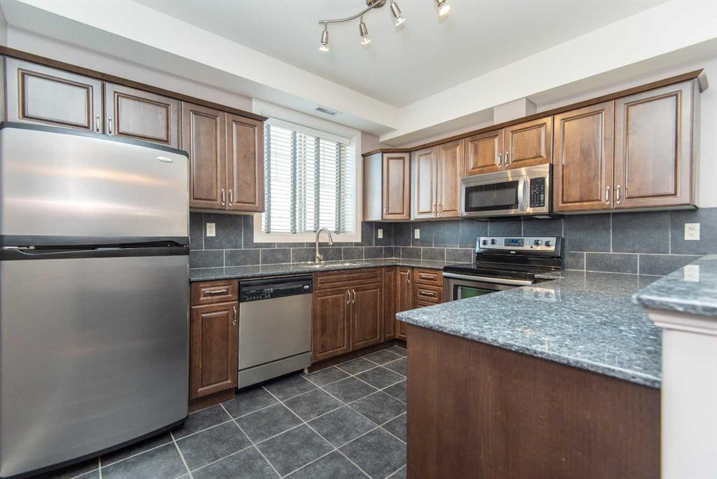 Picture for 402, 69 Ironstone Drive 