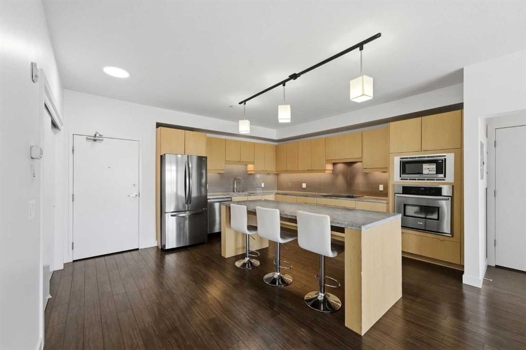 Picture for 5327, 2660 22 Street 