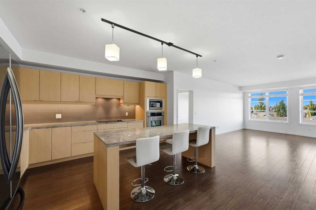 Picture for 5327, 2660 22 Street 