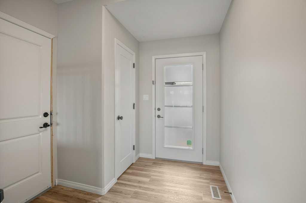 Picture for 1 Coventry Close 