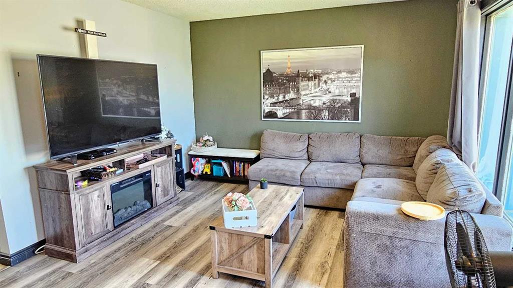 Picture for 409 400 Southridge Place 