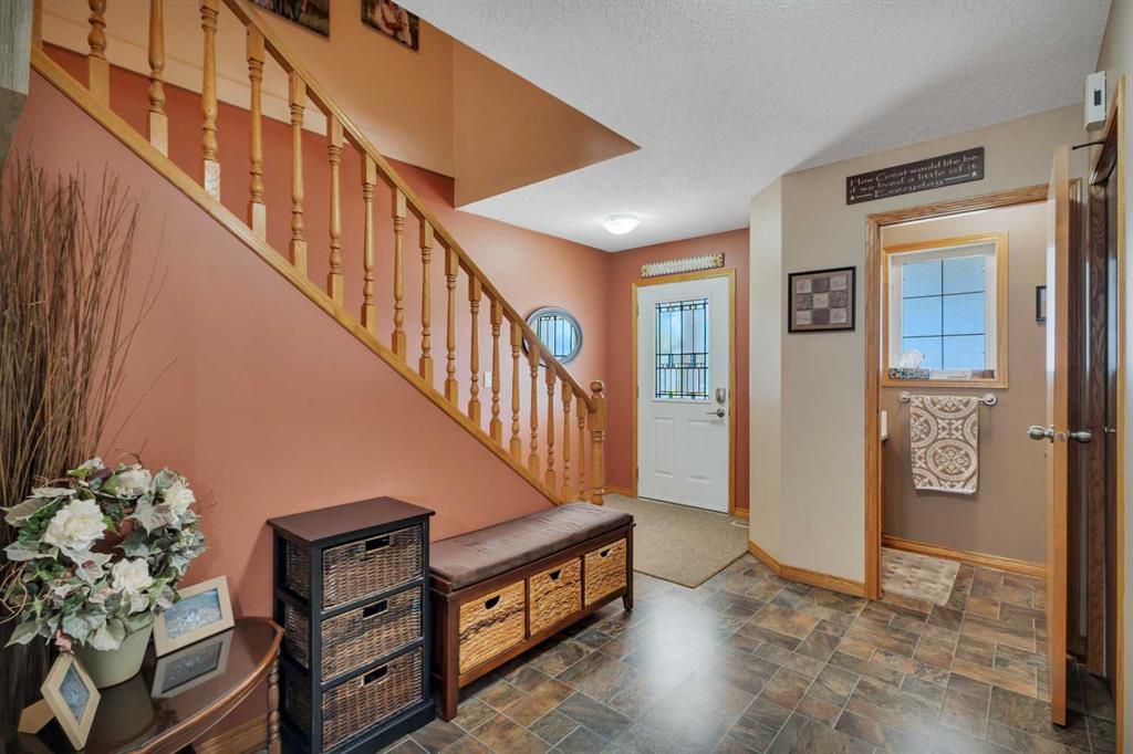 Picture for 4344 60a Avenue Crescent 