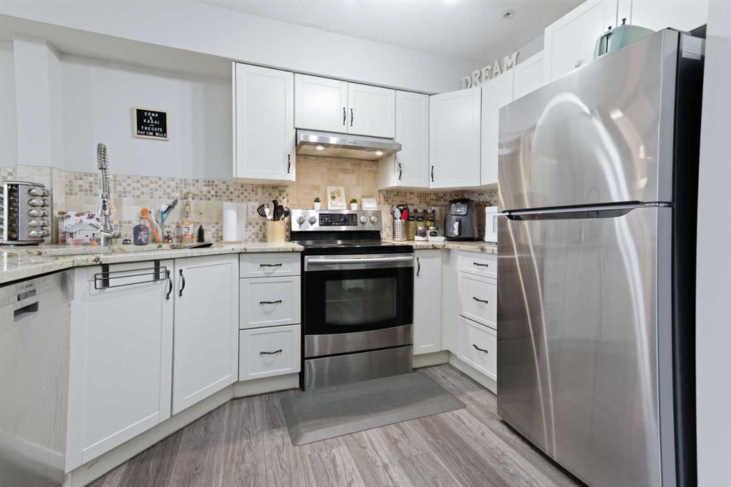 Picture for 223, 80 Kelloway Crescent 