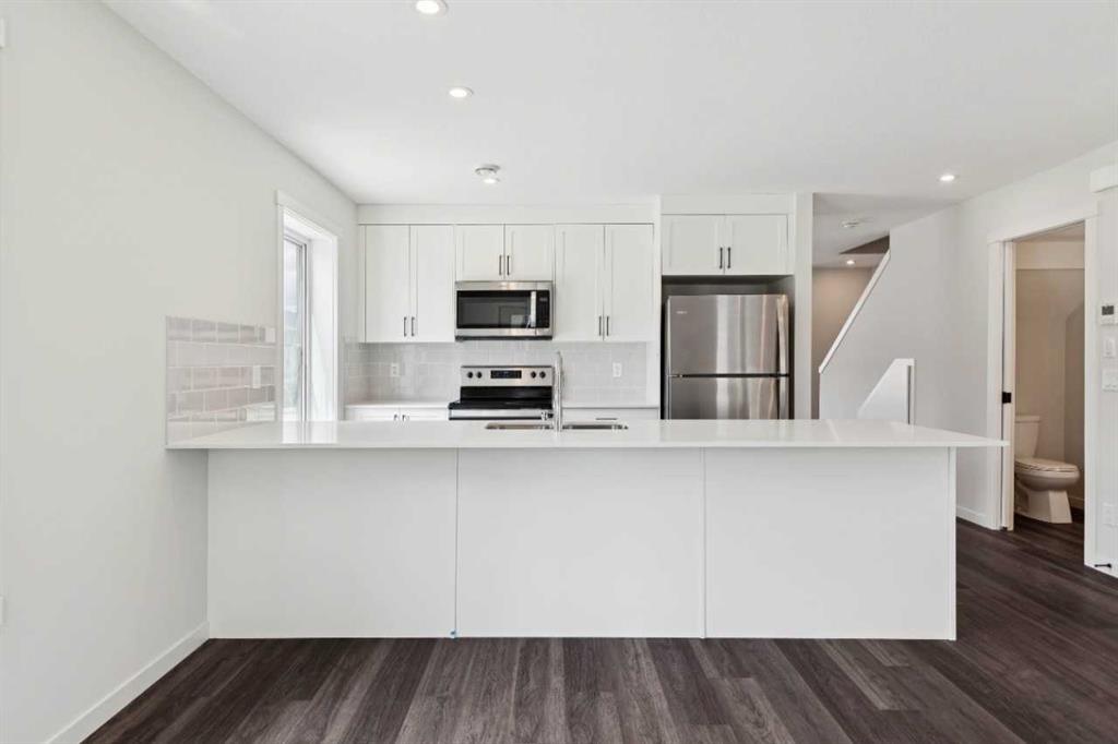 Picture for 202, 40 Livingston Parade NE