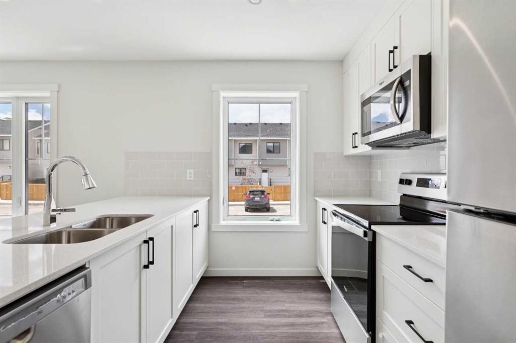Picture for 202, 40 Livingston Parade NE