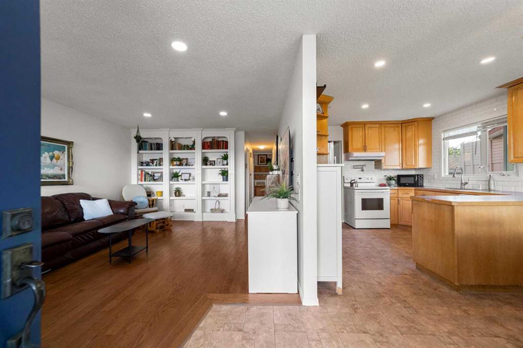 Picture for 3609 A 66a Street 