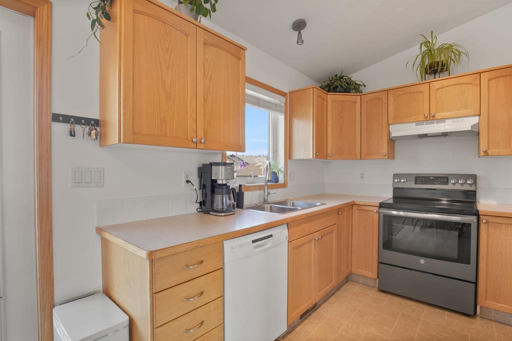Picture for 32 Kendrew Drive 
