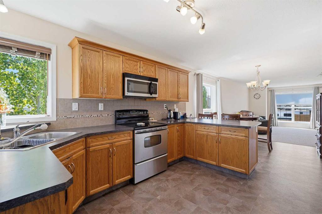 Picture for 48 Vanson Close 