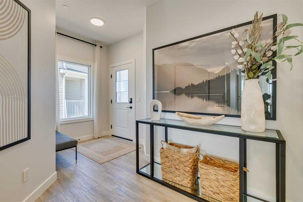 Picture for 72 Southborough Square NE