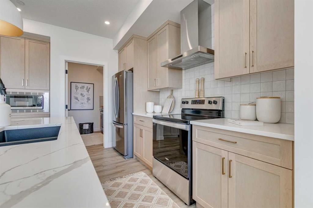 Picture for 72 Southborough Square NE