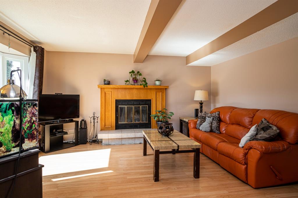 Picture for 24 Ellenwood Drive 