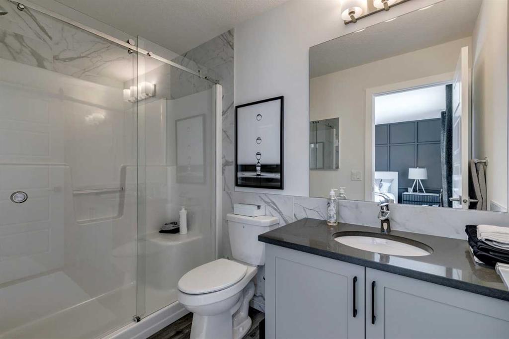 Picture for 471 Buffaloberry Manor SE