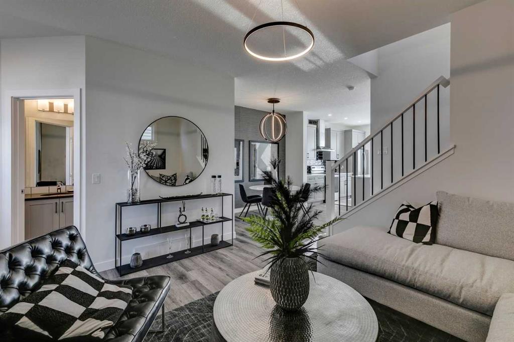 Picture for 471 Buffaloberry Manor SE