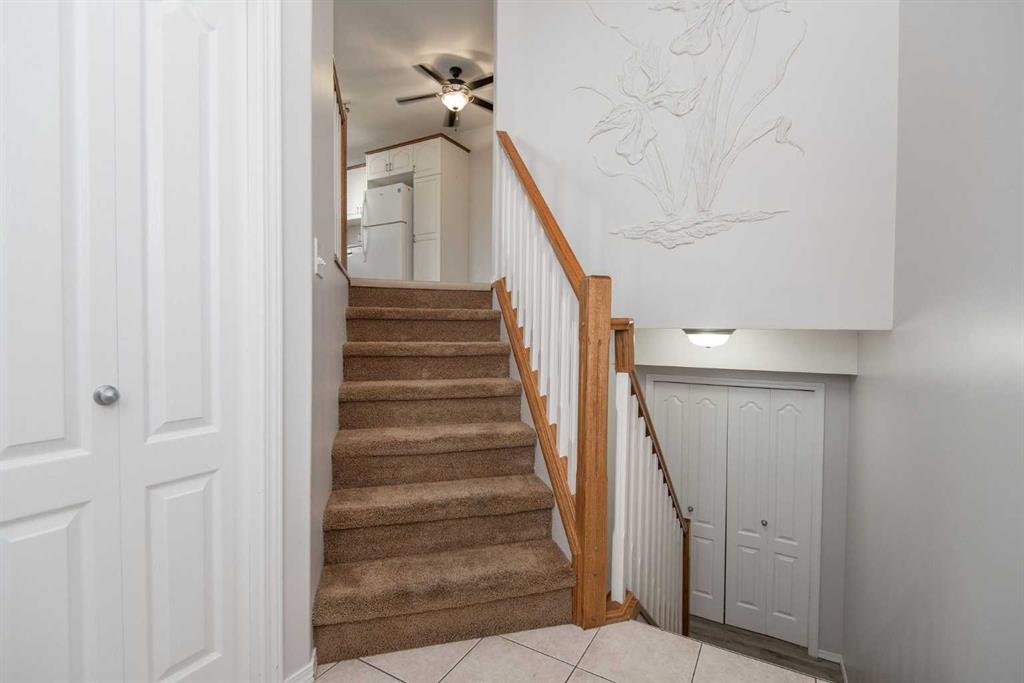 Picture for 5, 4626 44 Street 