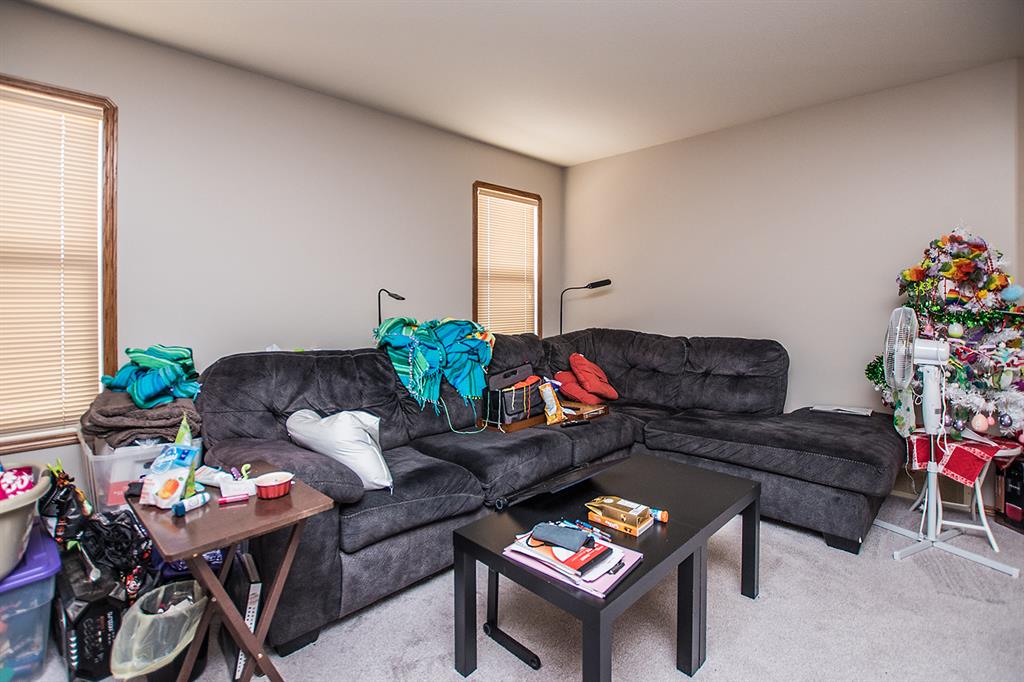 Picture for 187 Isherwood Close 