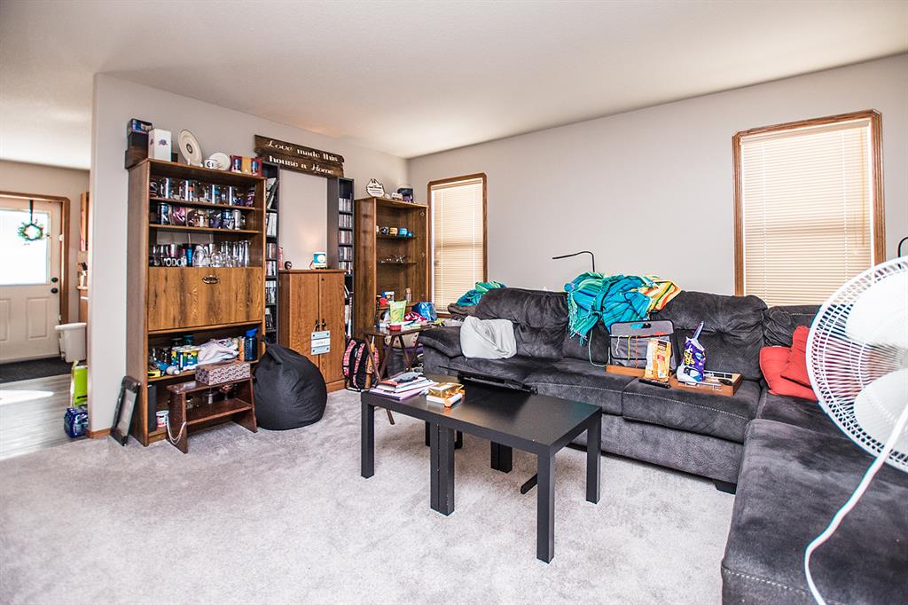 Picture for 187 Isherwood Close 