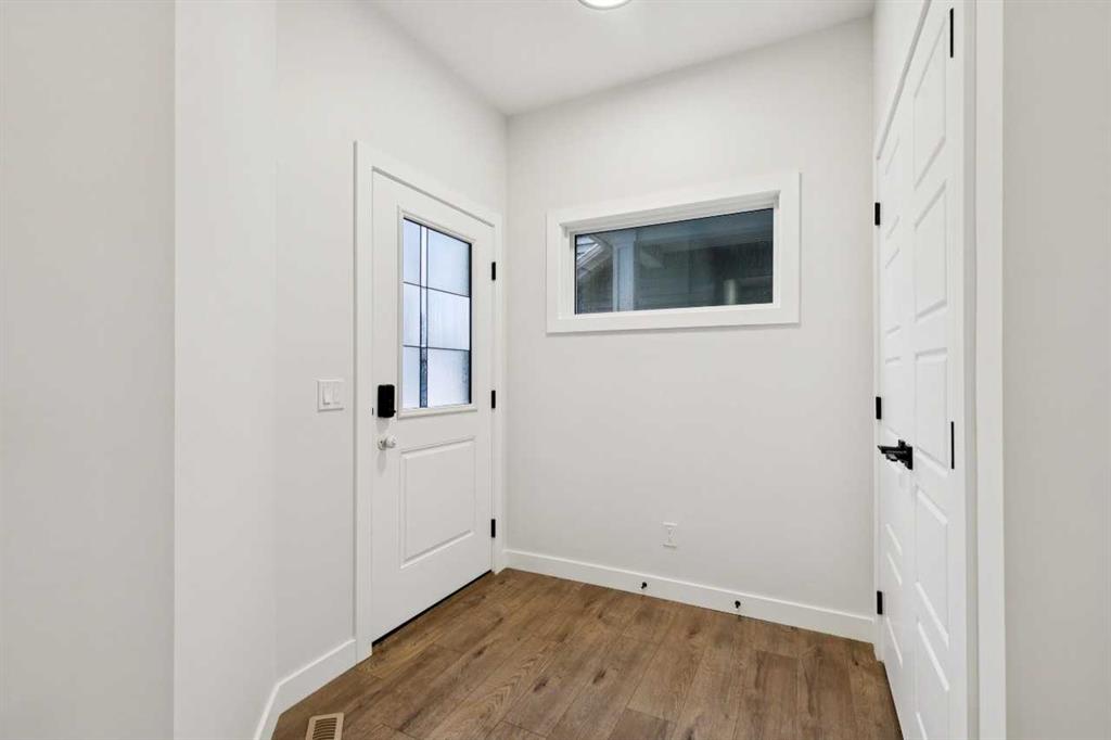 Picture for 210 Sora Way SE