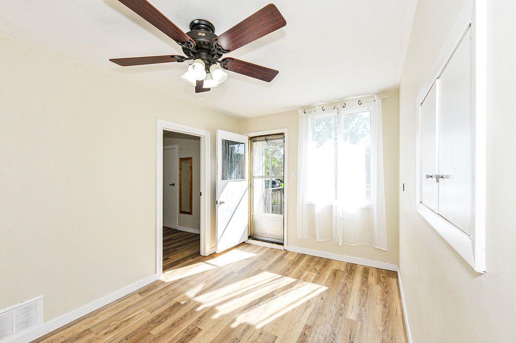 Picture for 5226 42 Street 