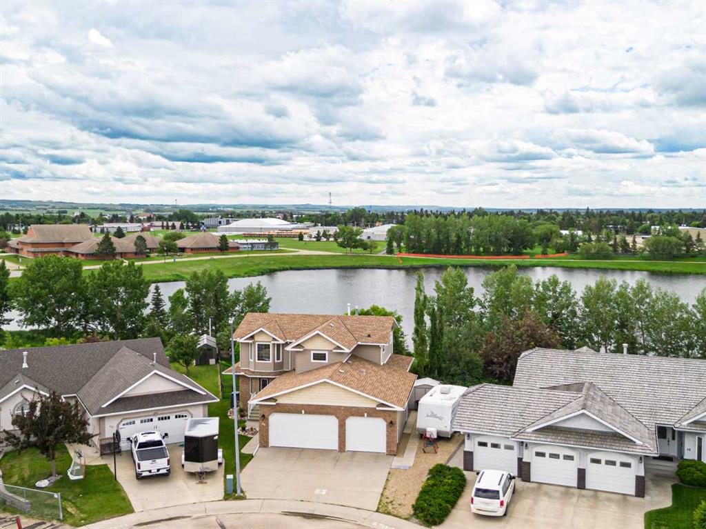 Picture for 44 Lakes Close 