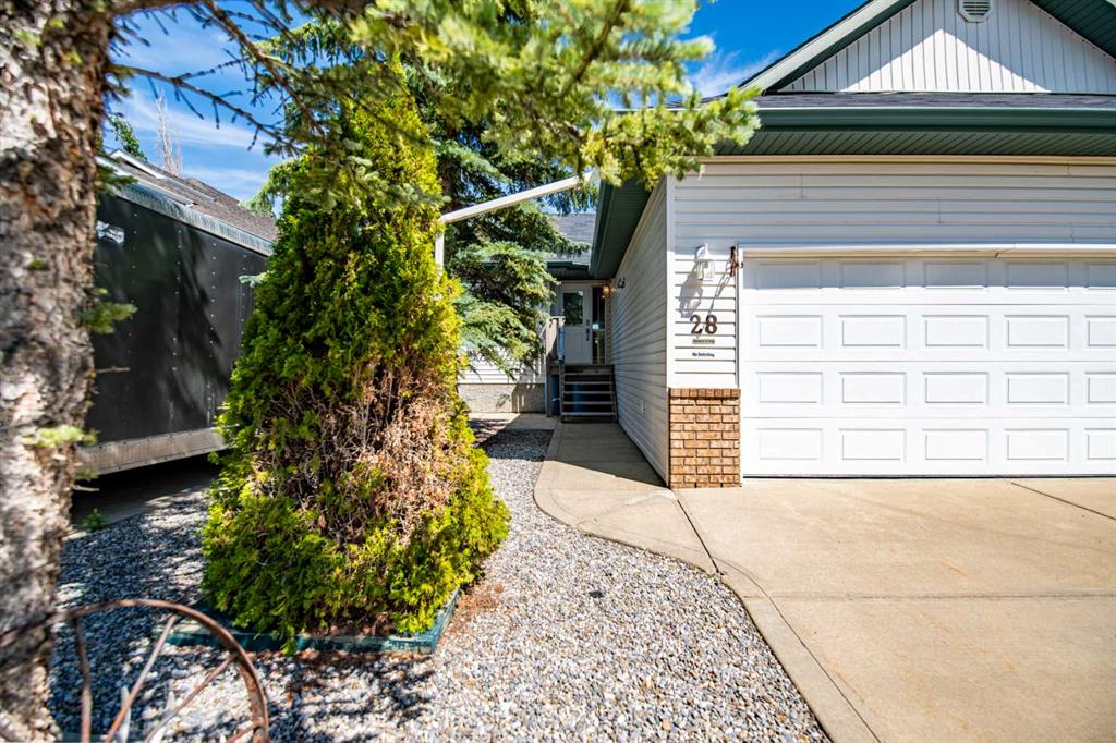 Picture for 28 Westwood Crescent 