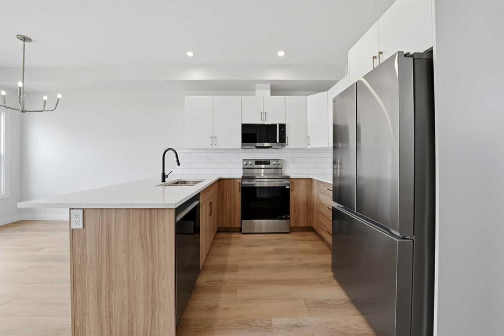Picture for 61 Pinnacle Close 