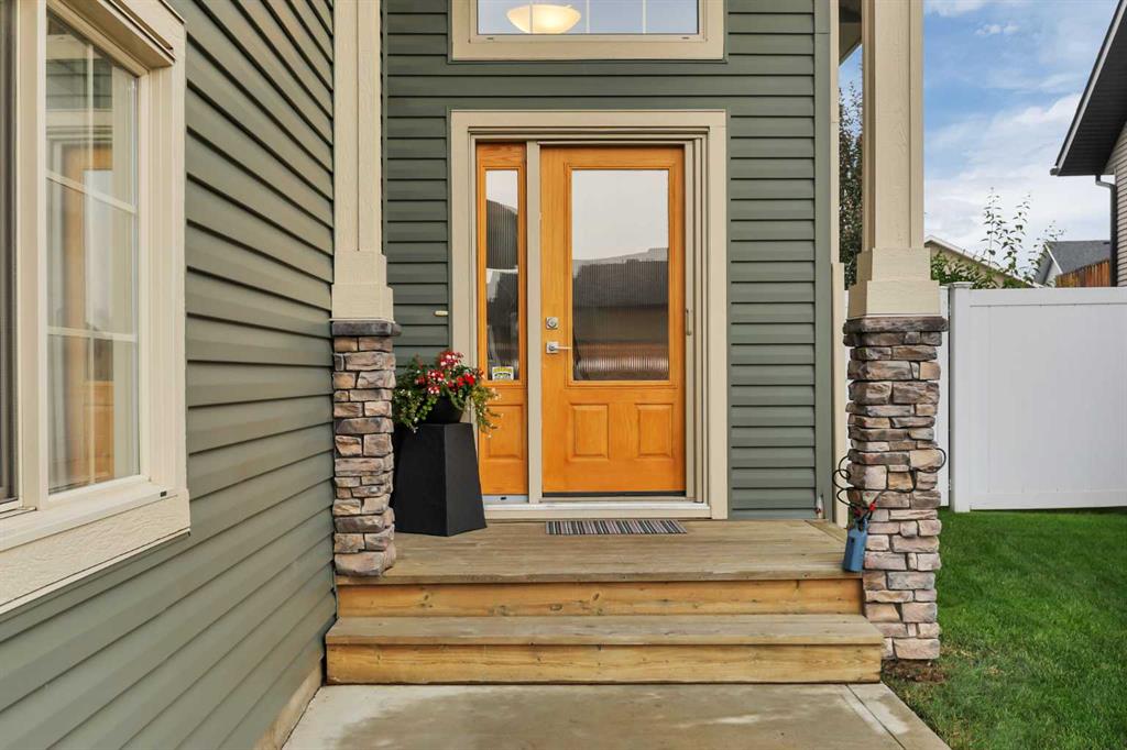 Picture for 203 Cedar Square 