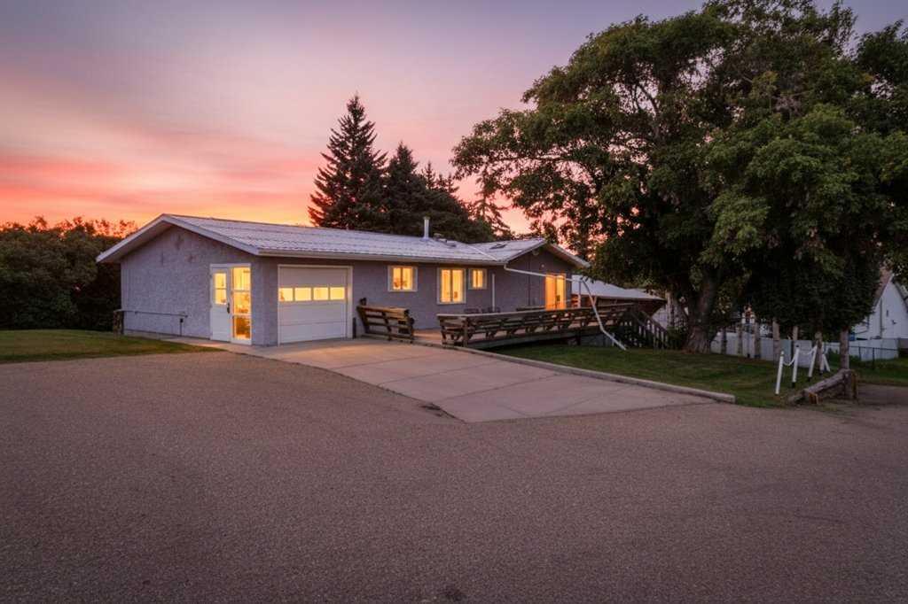 Picture for 2213 26 Avenue 