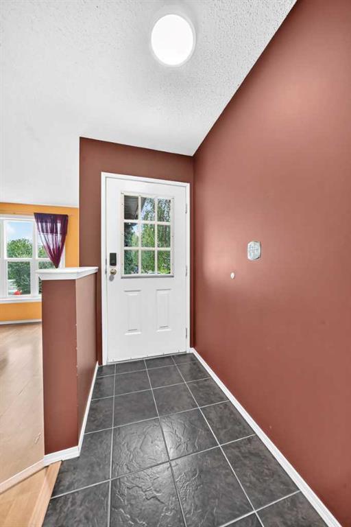 Picture for 35 Cowan Close 