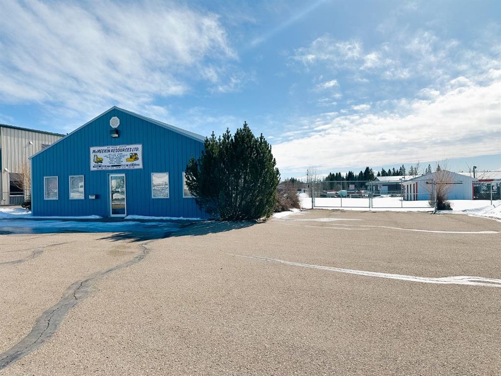 Picture for 4427 45 Avenue 