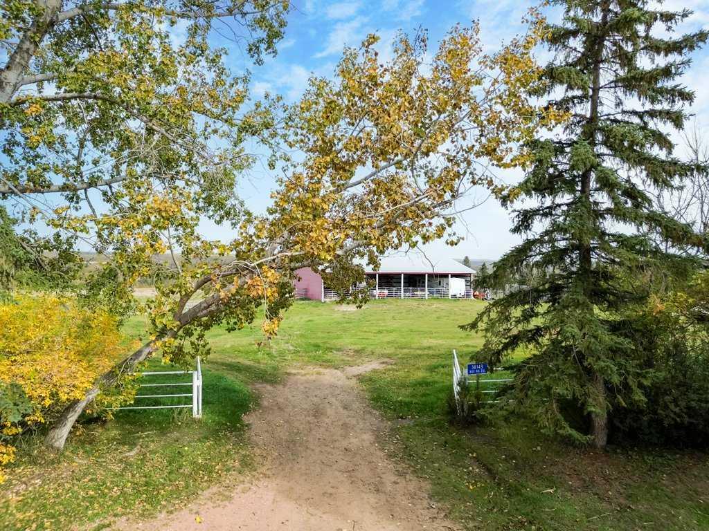 Picture for 38149 Range Road 235  