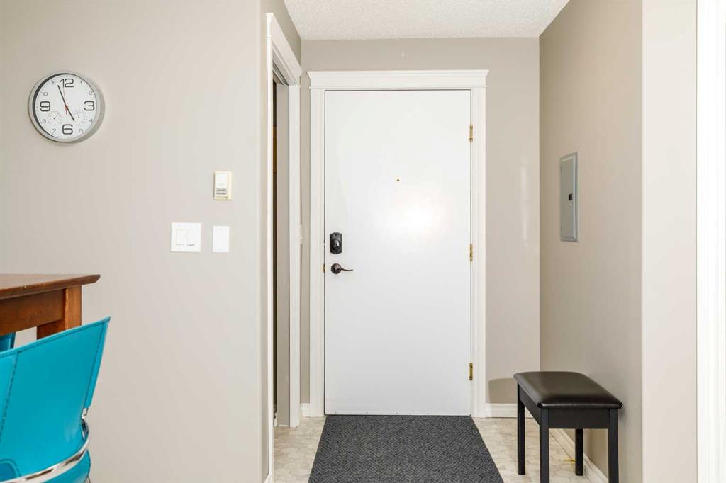 Picture for 206, 56 Carroll Crescent 