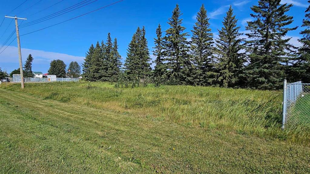 Picture for 716 Main Avenue W