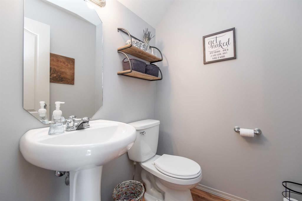 Picture for 232 Ibbottson Close 