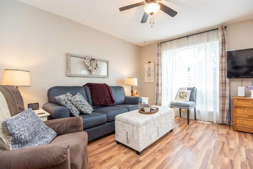 Picture for 232 Ibbottson Close 