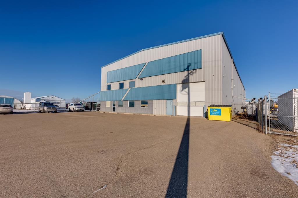 Picture for 6702 &amp; 6706 44 Avenue 