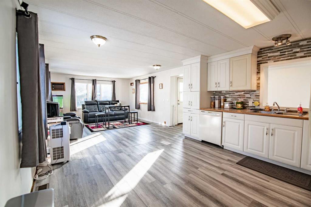Picture for 3, 5344 76 Street 