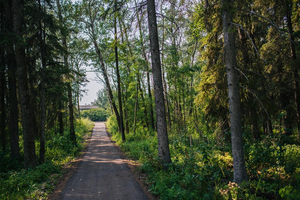 Picture for 25, 28124 Township Road 412  
