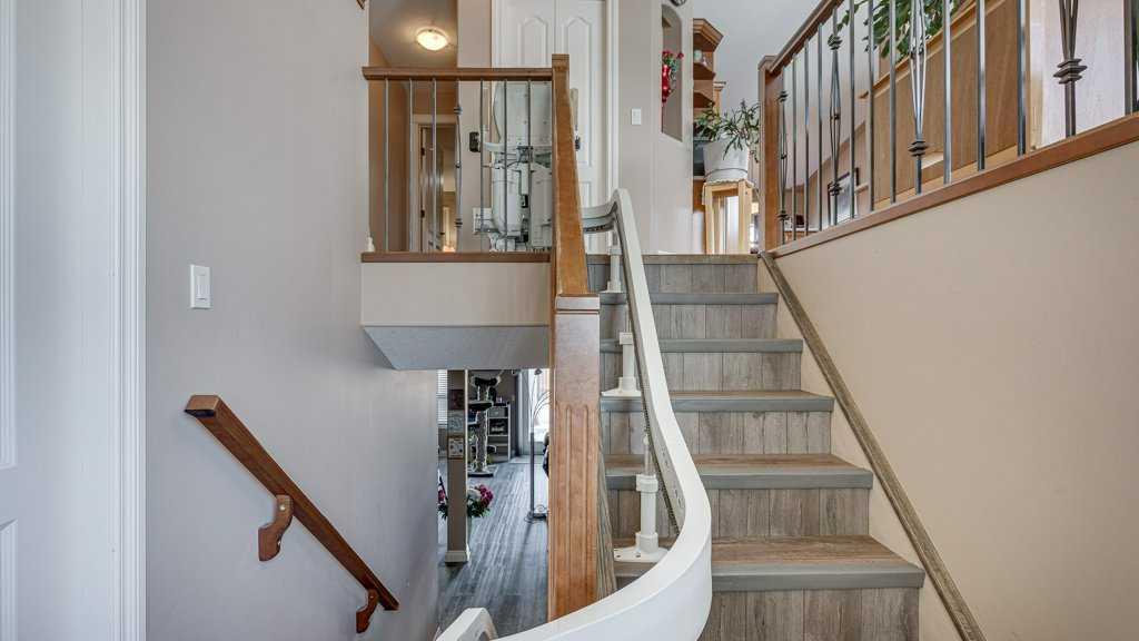 Picture for 143 Ackerman Crescent 