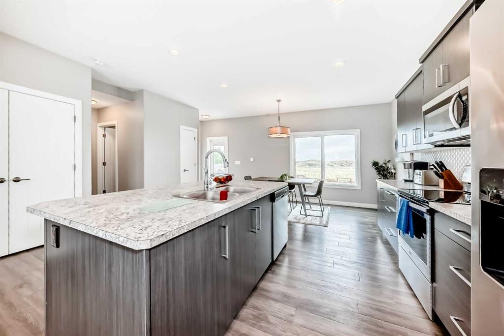 Picture for 14 Aurora Heights Boulevard 