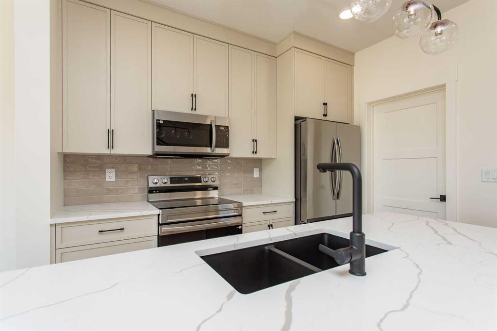 Picture for 60 Emmett Crescent 