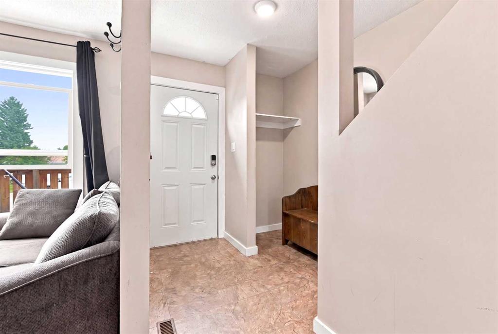 Picture for 5753 53 Street Close 