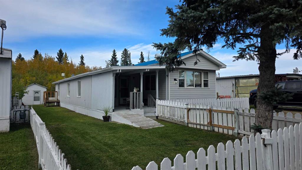 Picture for #9, 5235 50 Street 