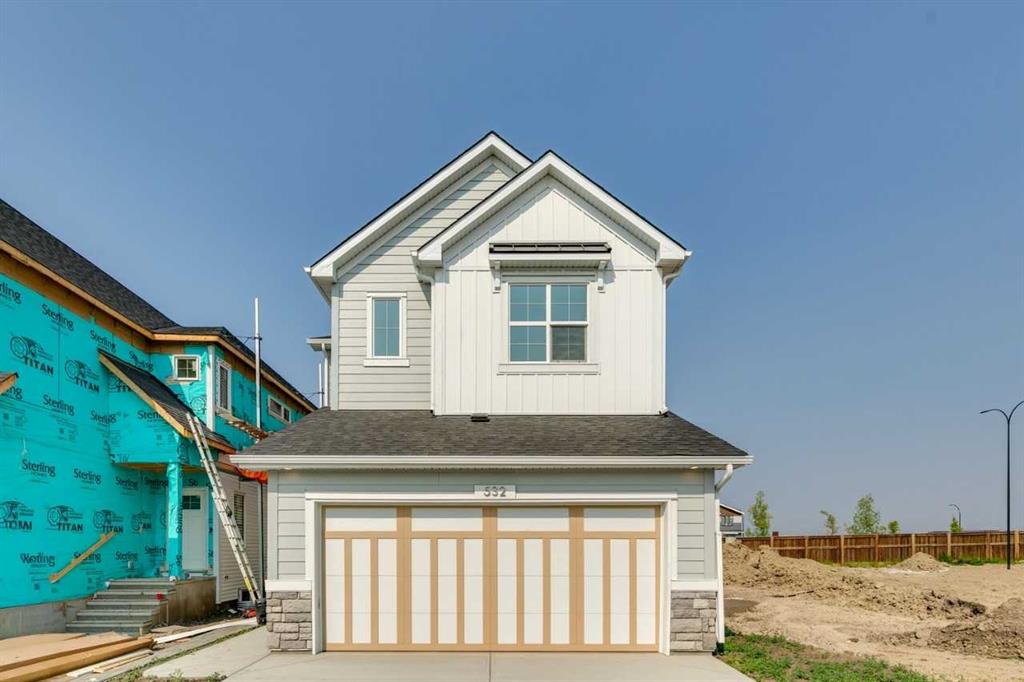 Picture for 532 Buffaloberry Manor SE