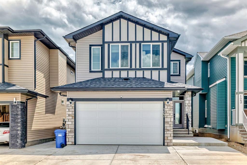 Picture for 127 Saddlecrest Grove NE