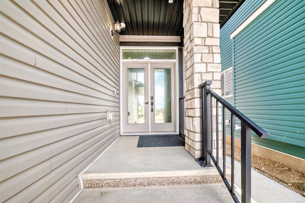 Picture for 127 Saddlecrest Grove NE