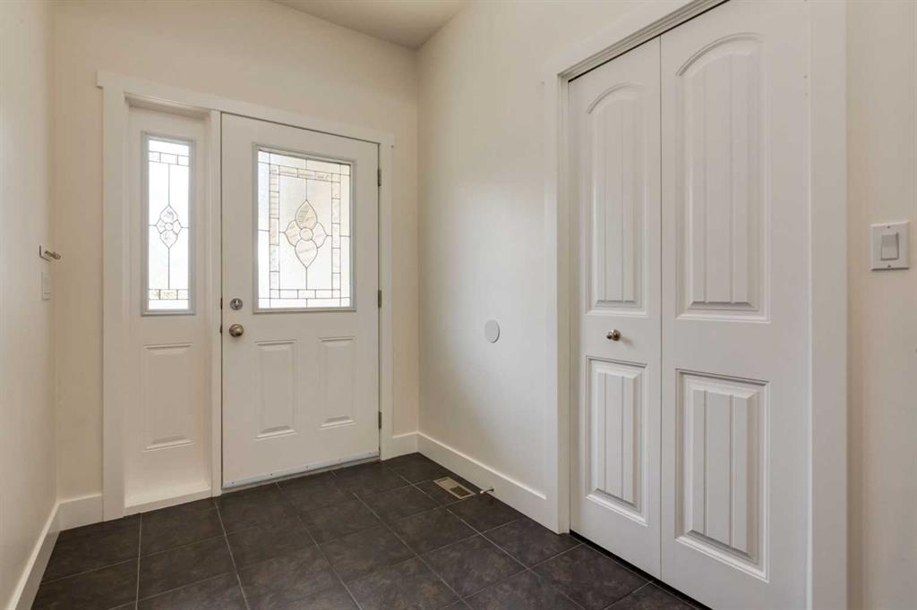 Picture for 156 CAMDEN Court 